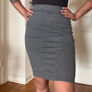 Heather gray thick body con skirt
